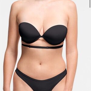 Skims 36DDD Black Onyx Multi-Way Underwire Bra ST-STP-5942W NWT